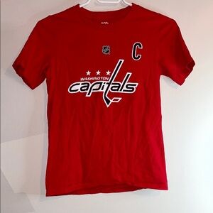 NHL Red Short Sleeve Tee with Capitals Logo